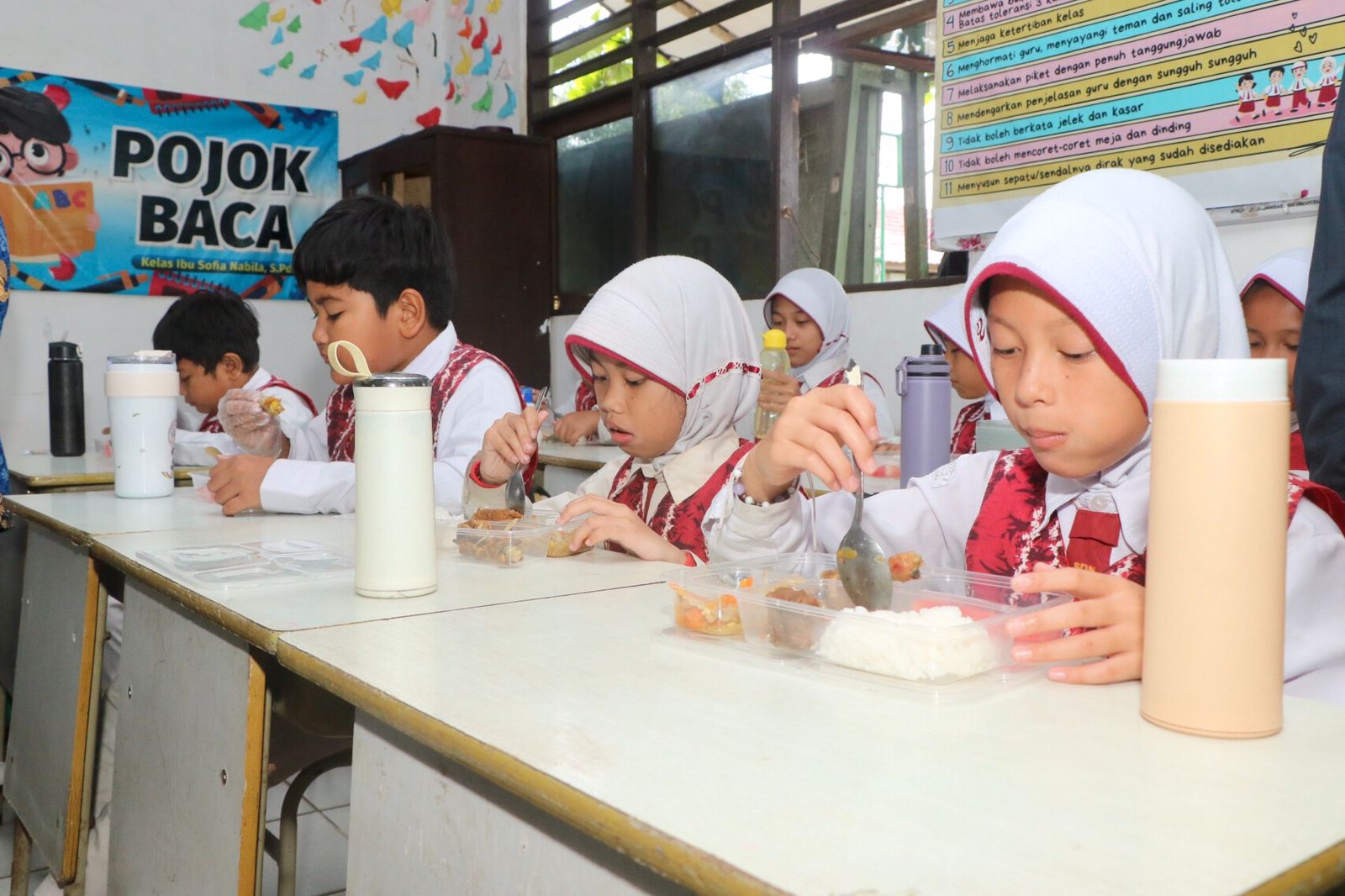 Program Makan Bergizi Gratis (MBG) Kabupaten Banjar Dimulai, Targetkan 90 Ribu Siswa