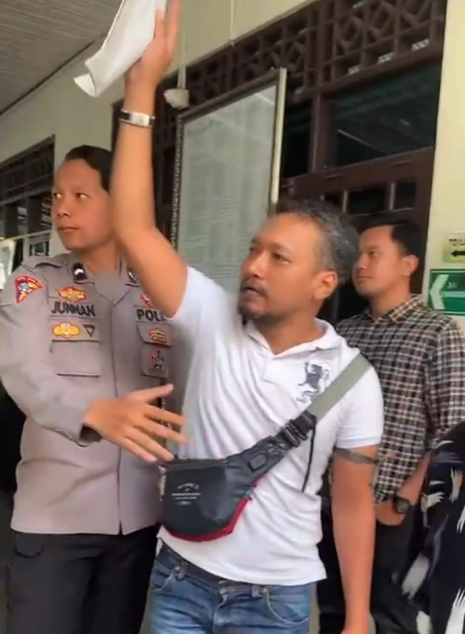 Drama di PN Banjarbaru: Koordinator Aksi Diusir, Firly Nurochim Teriakkan Ketidakadilan