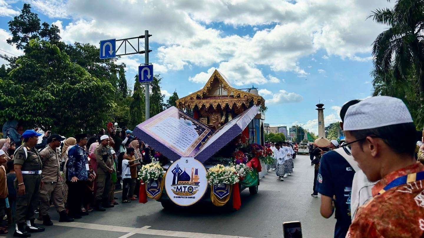 Meriah! Lebih dari 1.000 Peserta Ramaikan Pawai Taaruf MTQ Nasional XXXVI di Kabupaten Banjar