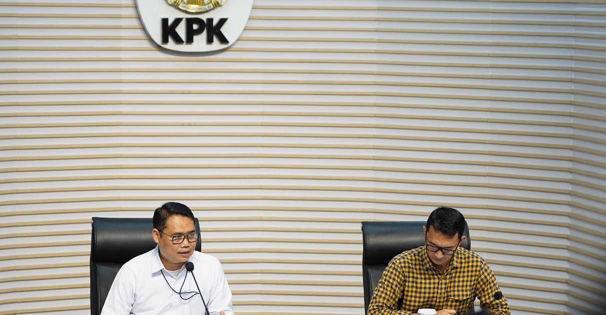 KPK Tetapkan Dua Anggota DPR RI Tersangka Korupsi Bansos BI dan OJK, Kerugian Capai Rp28,3 Miliar!