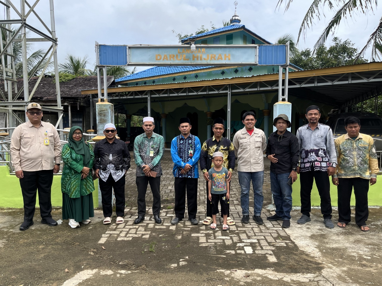 Tinjauan lokasi tanah wakaf oleh Kantah Balangan di Desa Sungsum