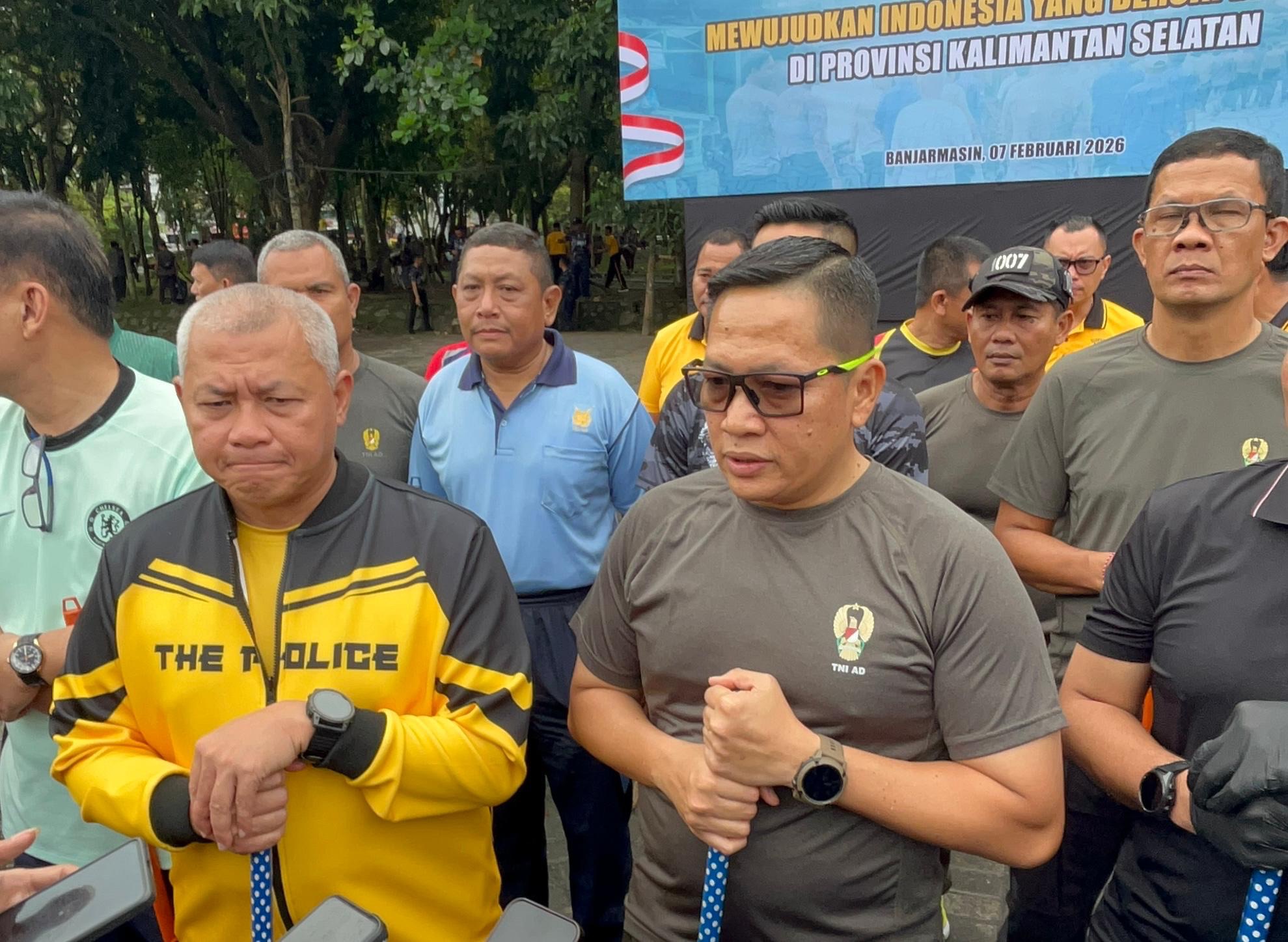 Apel Bakti Kebersihan massal di Taman Kamboja Banjarmasin dipimpin Kapolda Kalsel bersama ratusan peserta lintas instansi.