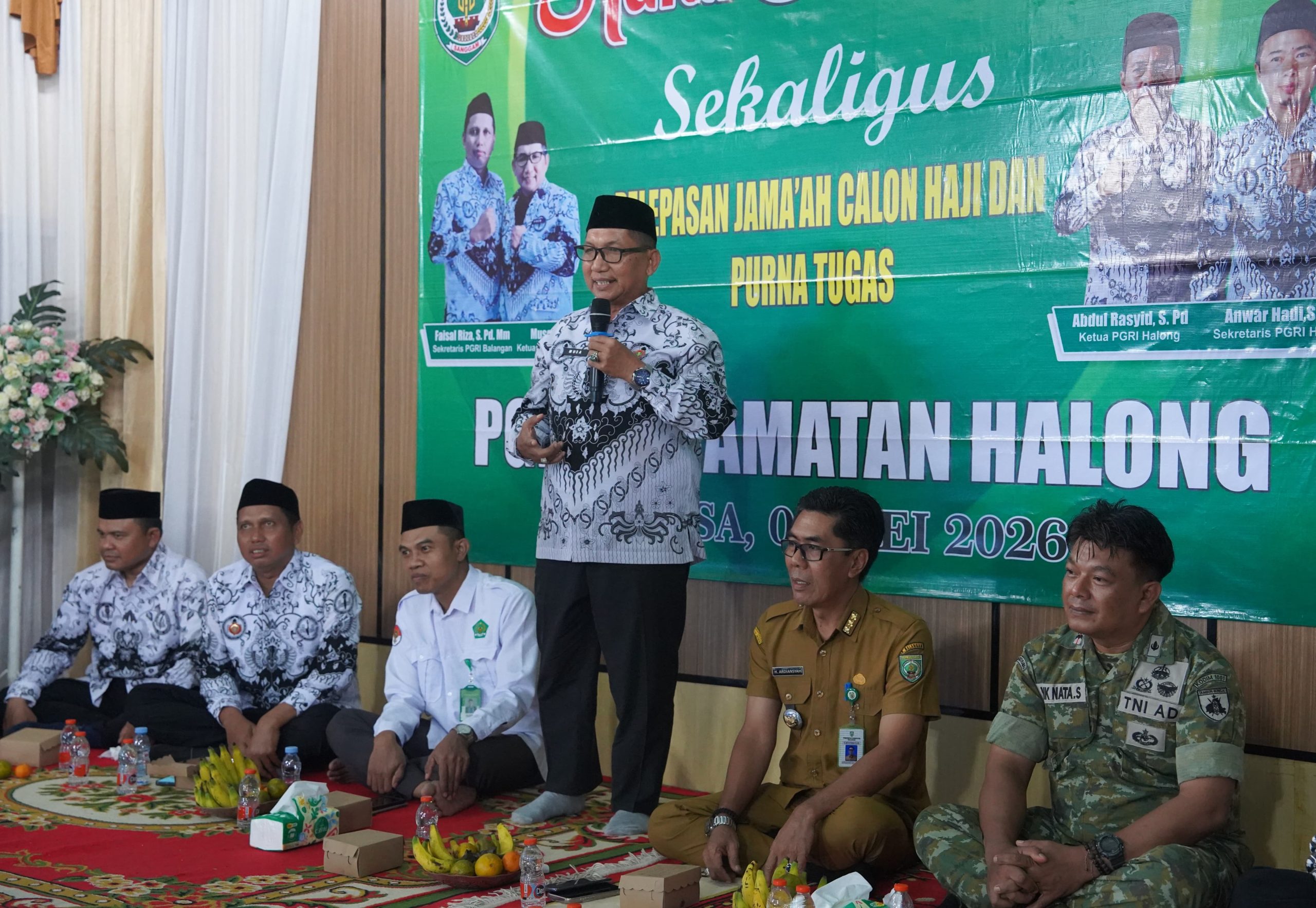 Kegiatan halalbihalal PGRI Kecamatan Halong