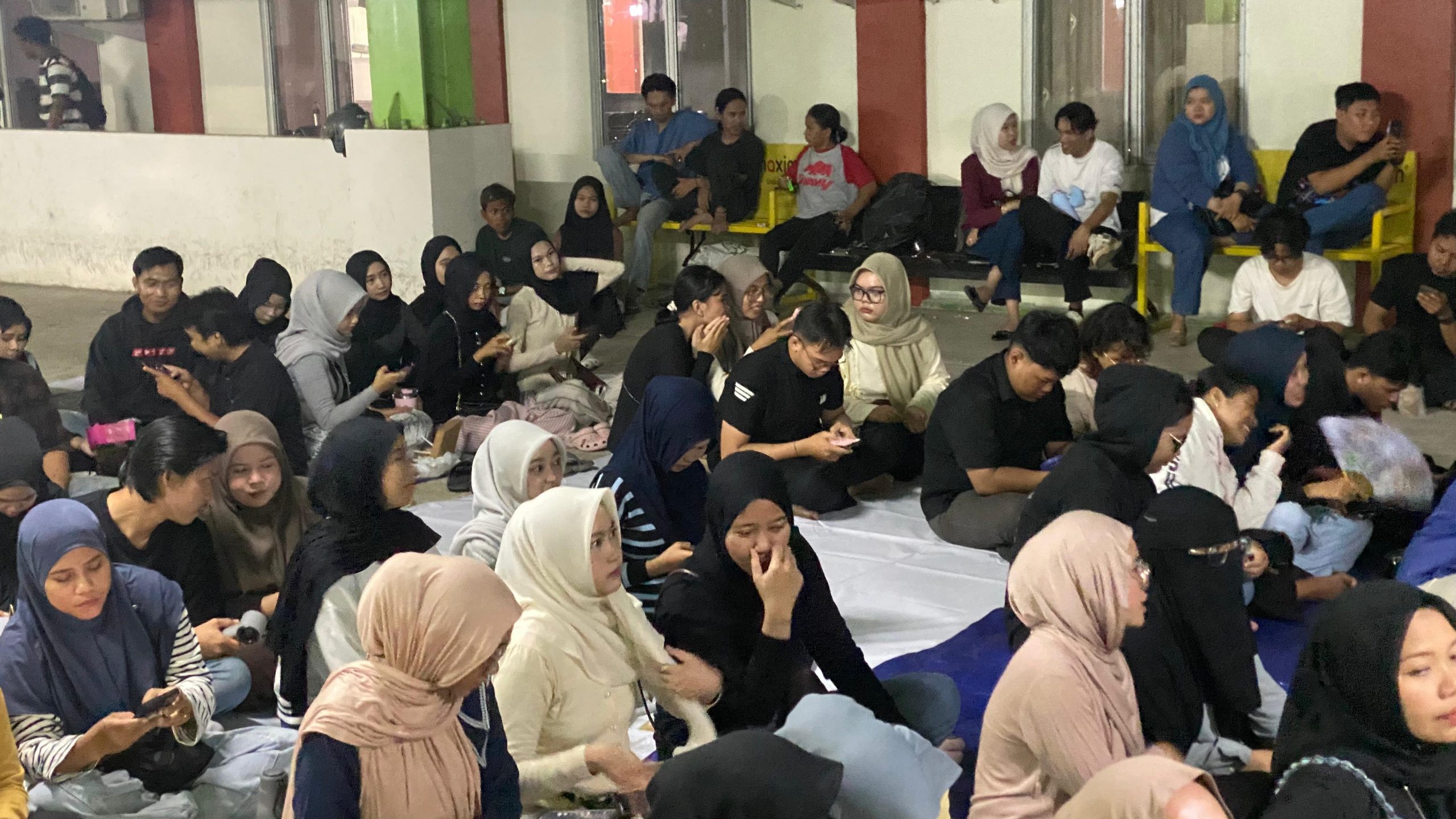 Ratusan warga menghadiri nobar film Pesta Babi di Banjarbaru