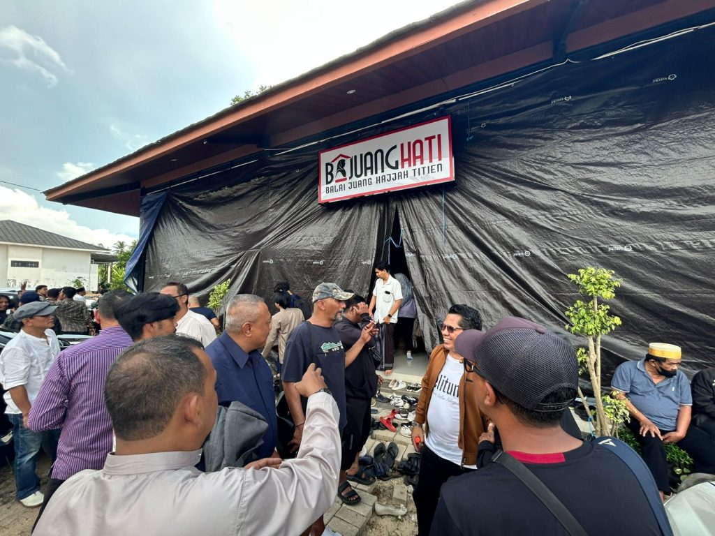 Peserta dari berbagai kalangan, mulai dari aktivis, mahasiswa, hingga masyarakat umum, mengikuti diskusi dengan penuh antusias.
