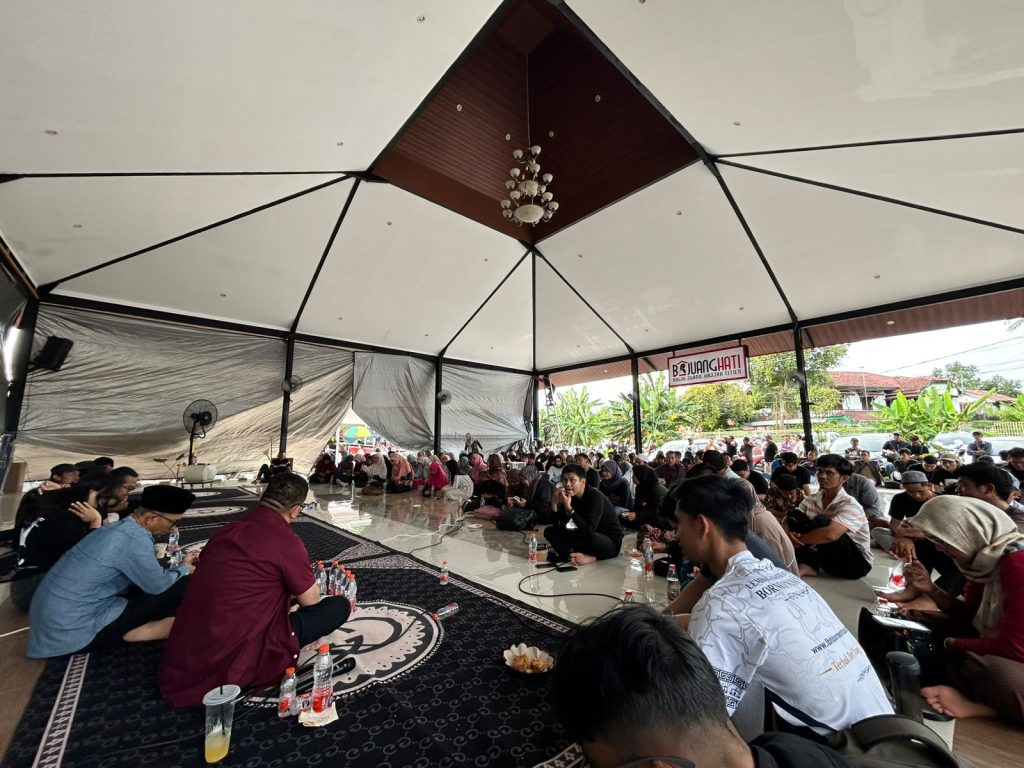 Nobar film Pesta Babi Banjarbaru di BAJUANG HATI