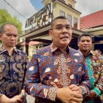 Wamen ATR BPN Ossy Dermawan meninjau pelayanan Kantah Banjarbaru yang dinilai layak meraih predikat WBBM
