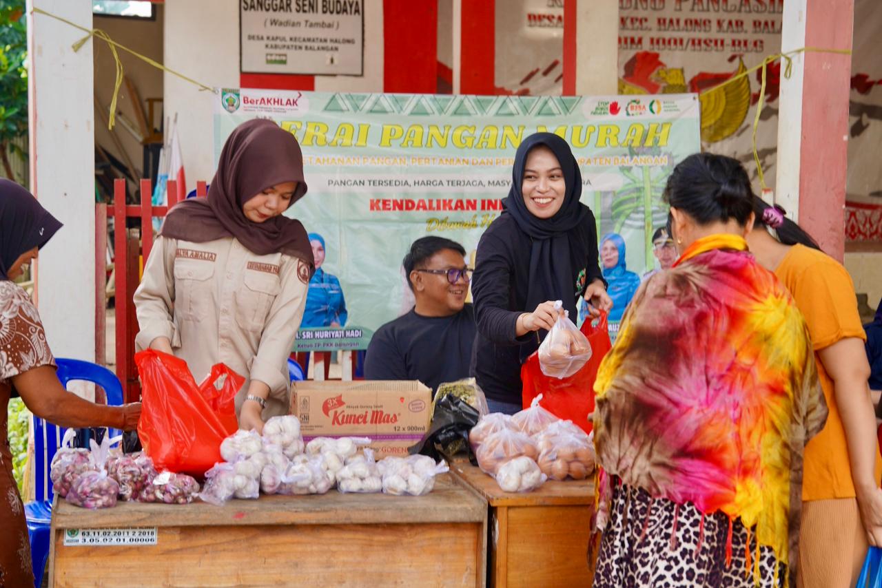 pasar murah Desa Kapul yang digelar Disperindag Balangan
