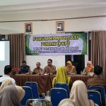 Forum Konsultasi Publik Review Standar Pelayanan Kecamatan Paringin 2026 di Aula Kantor Camat Paringin.