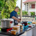 Peserta mengikuti Cooking Class B2SA bersama Chef Didi Prawiro di Paringin.