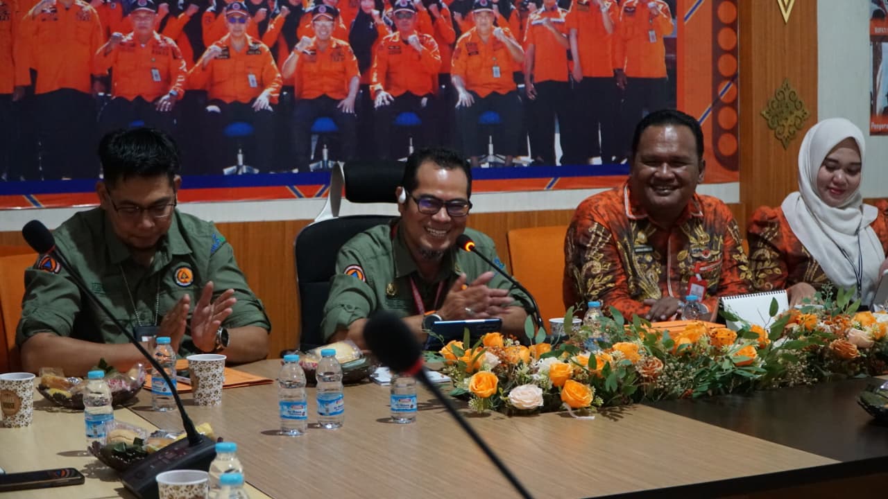 BPBD Batola melakukan kunjungan kerja ke BPBD Balangan di Kantor BPBD Balangan.