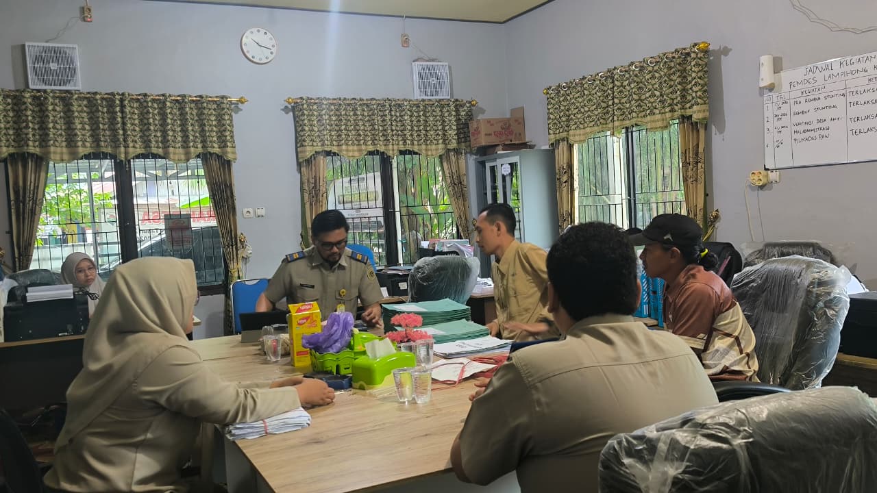 Koordinasi Kelengkapan Berkas PTSL di Desa Lampihong Kiri Wujud Komitmen Hadirkan Pelayanan Pertanahan yang Berkualitas