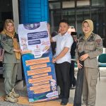 Kepala Satpol PP Balangan Noor Aspariah memperkenalkan inovasi pelayanan publik.