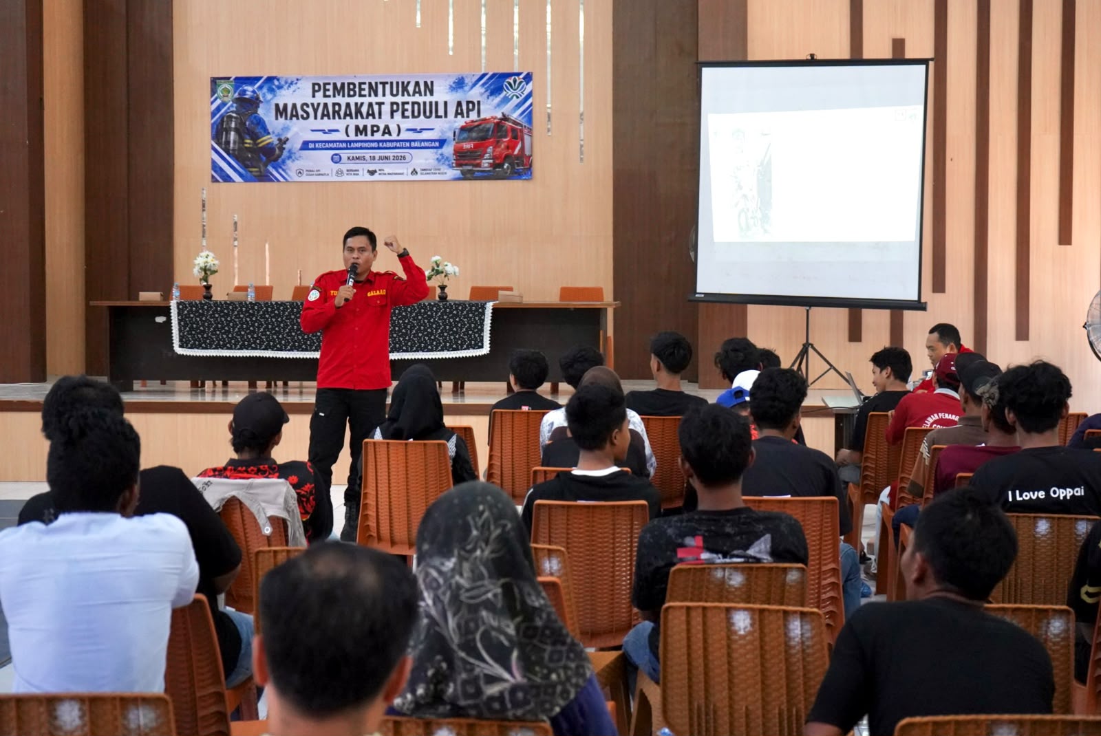 Pembentukan kelompok Masyarakat Peduli Api (MPA) di Kecamatan Lampihong Kabupaten Balangan.