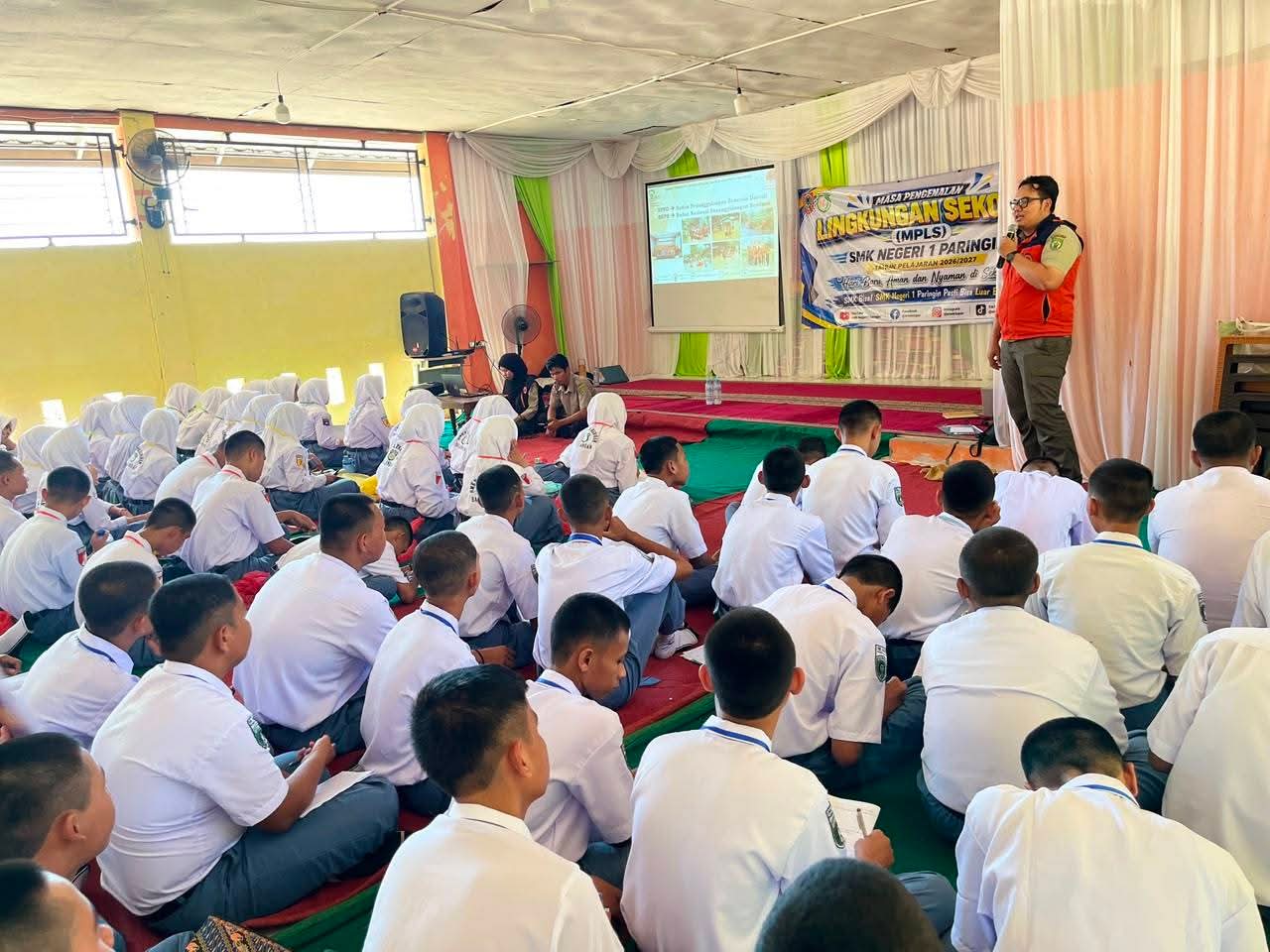 BPBD Kabupaten Balangan memberikan edukasi mitigasi bencana kepada peserta didik baru saat MPLS.