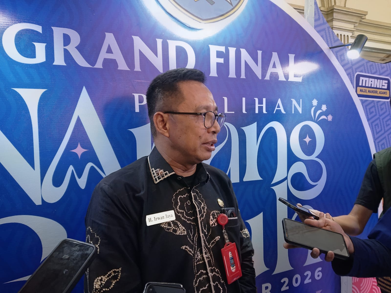 Kepala Disbudporapar Banjar H. Irwan Jaya menyampaikan peran Nanang Galuh sebagai duta promosi wisata dan budaya Kabupaten Banjar.