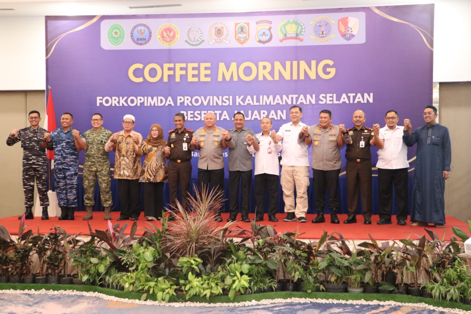 Forkopimda Kalimantan Selatan mengikuti Coffee Morning bersama tokoh masyarakat di Banjarmasin.