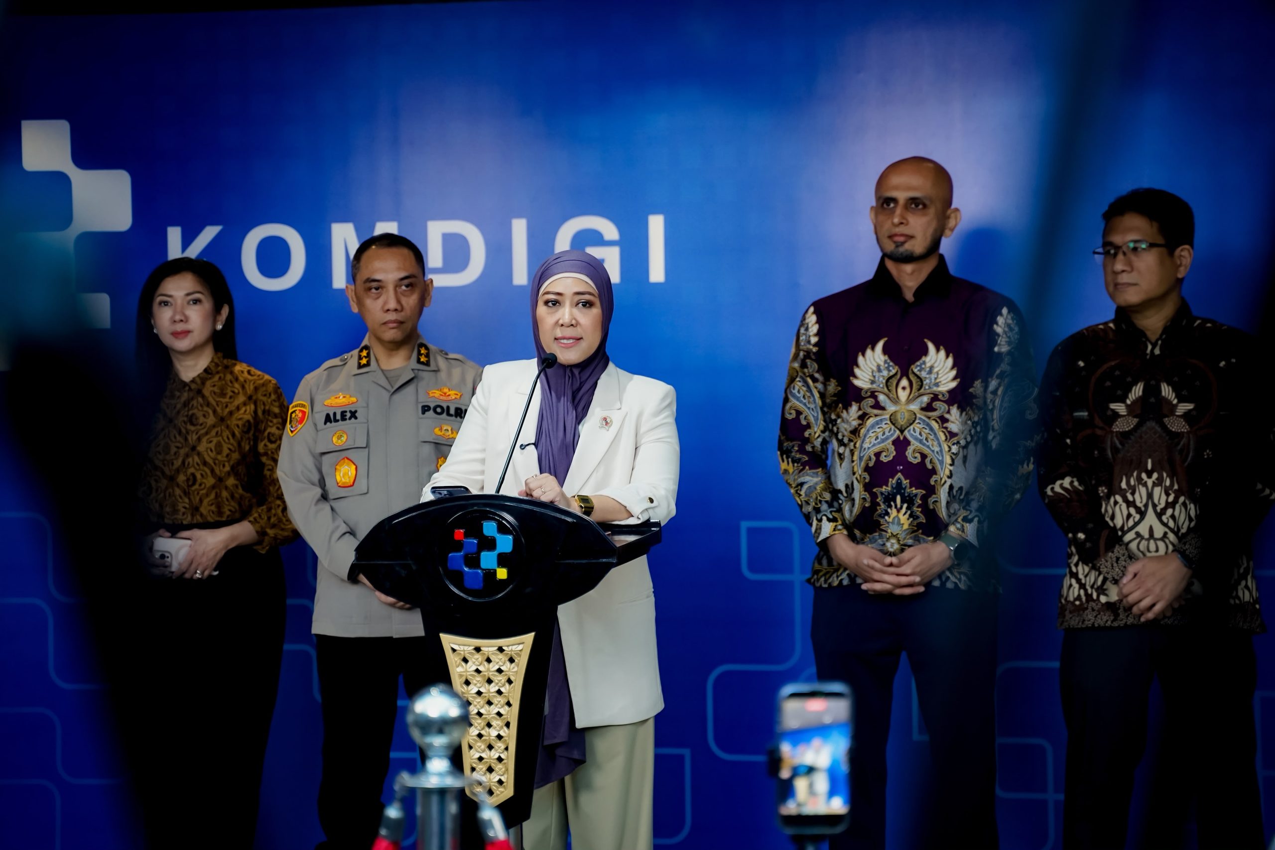 Menteri Komunikasi dan Digital Meutya Hafid bertemu jajaran Meta Indonesia membahas penanganan spam judi online.