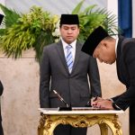 Presiden Prabowo Subianto melantik Sudaryono sebagai Kepala Badan Gizi Nasional di Istana Negara.