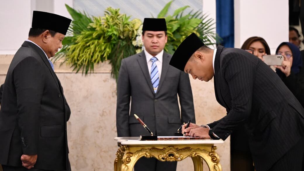 Presiden Prabowo Subianto melantik Sudaryono sebagai Kepala Badan Gizi Nasional di Istana Negara.