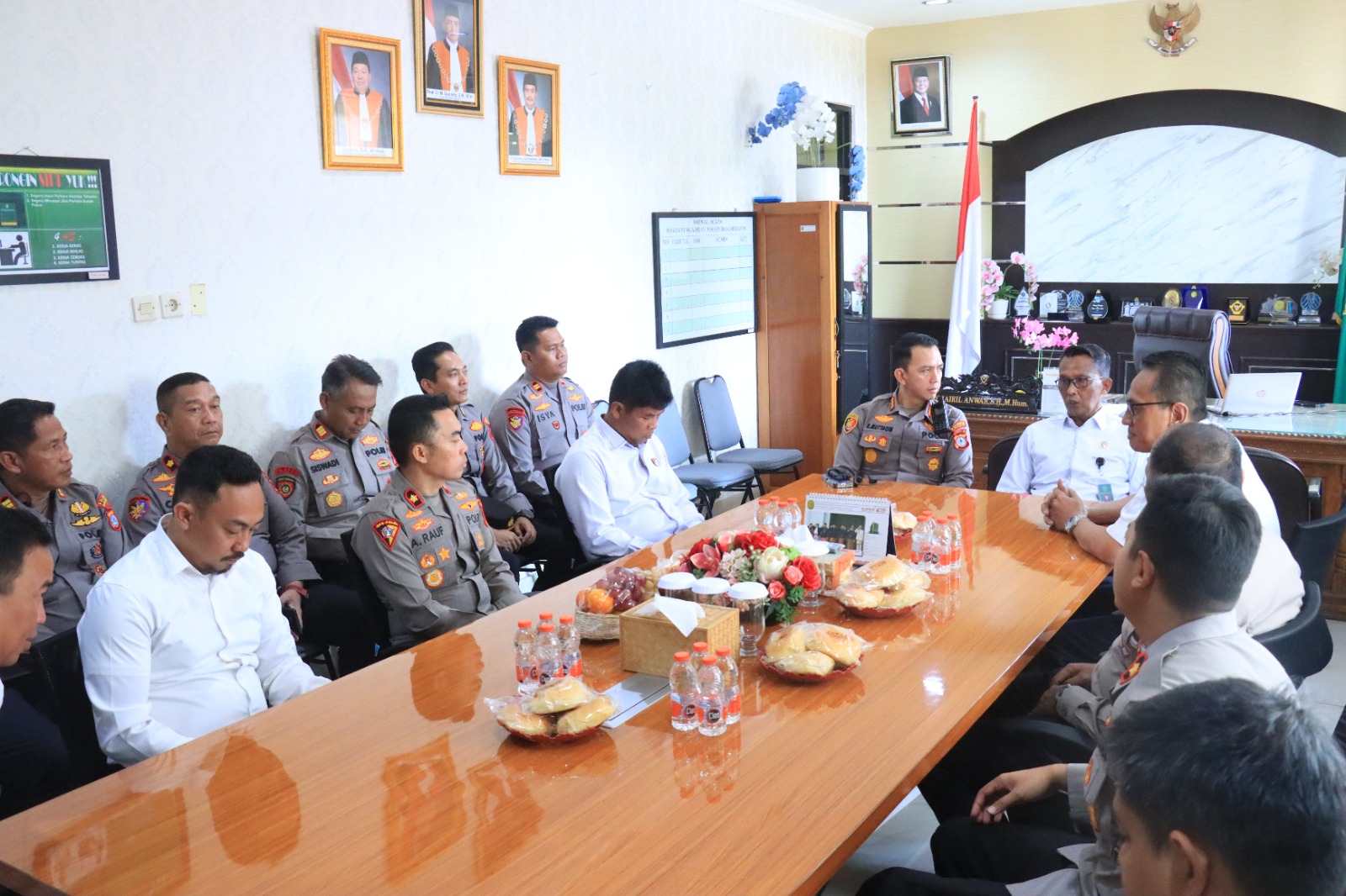 Kapolresta Banjarmasin silaturahmi ke Pengadilan Negeri Banjarmasin