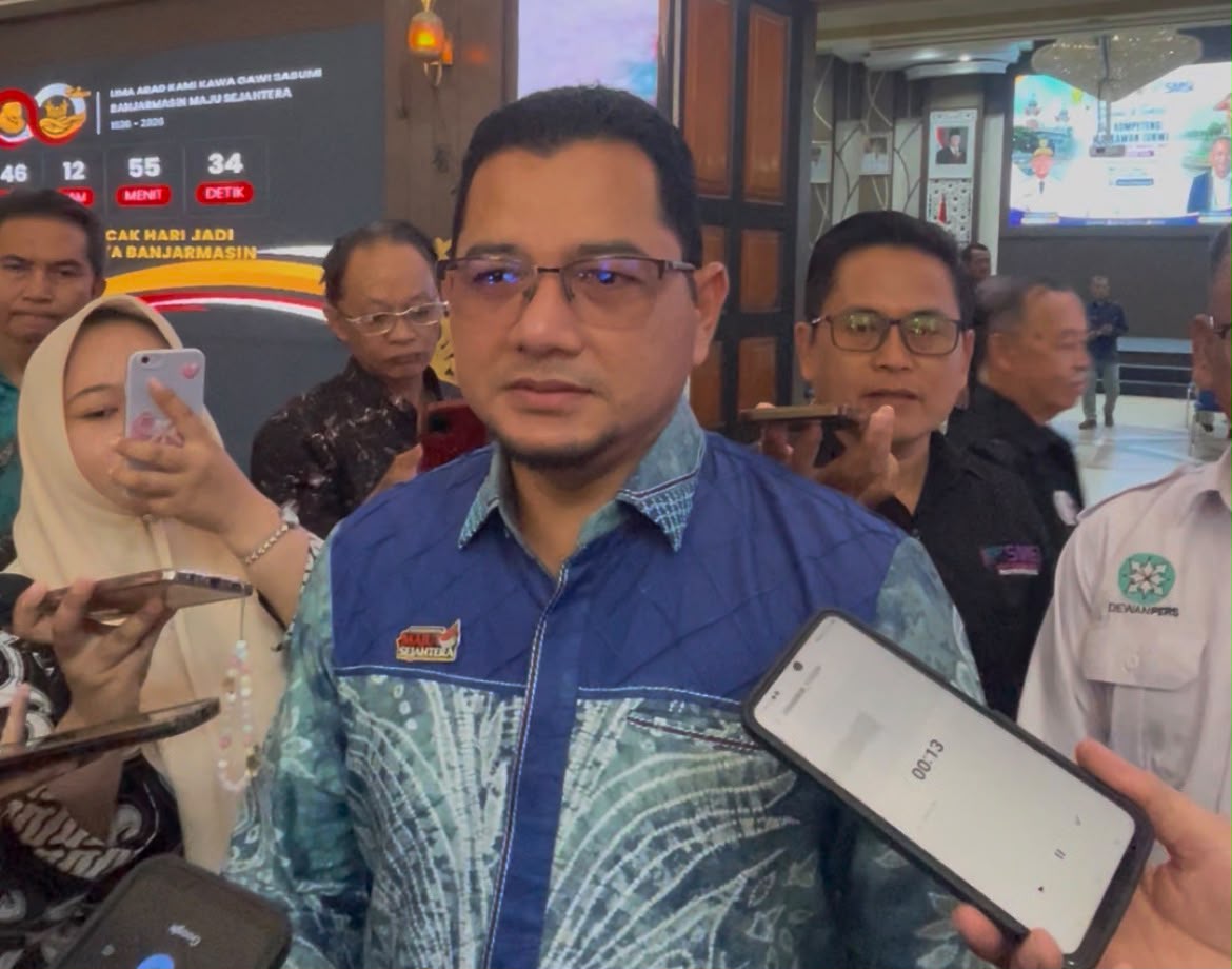 Sekda Kota Banjarmasin Ichrom Muftezar membuka UKW ke-71 SMSI Kalsel.