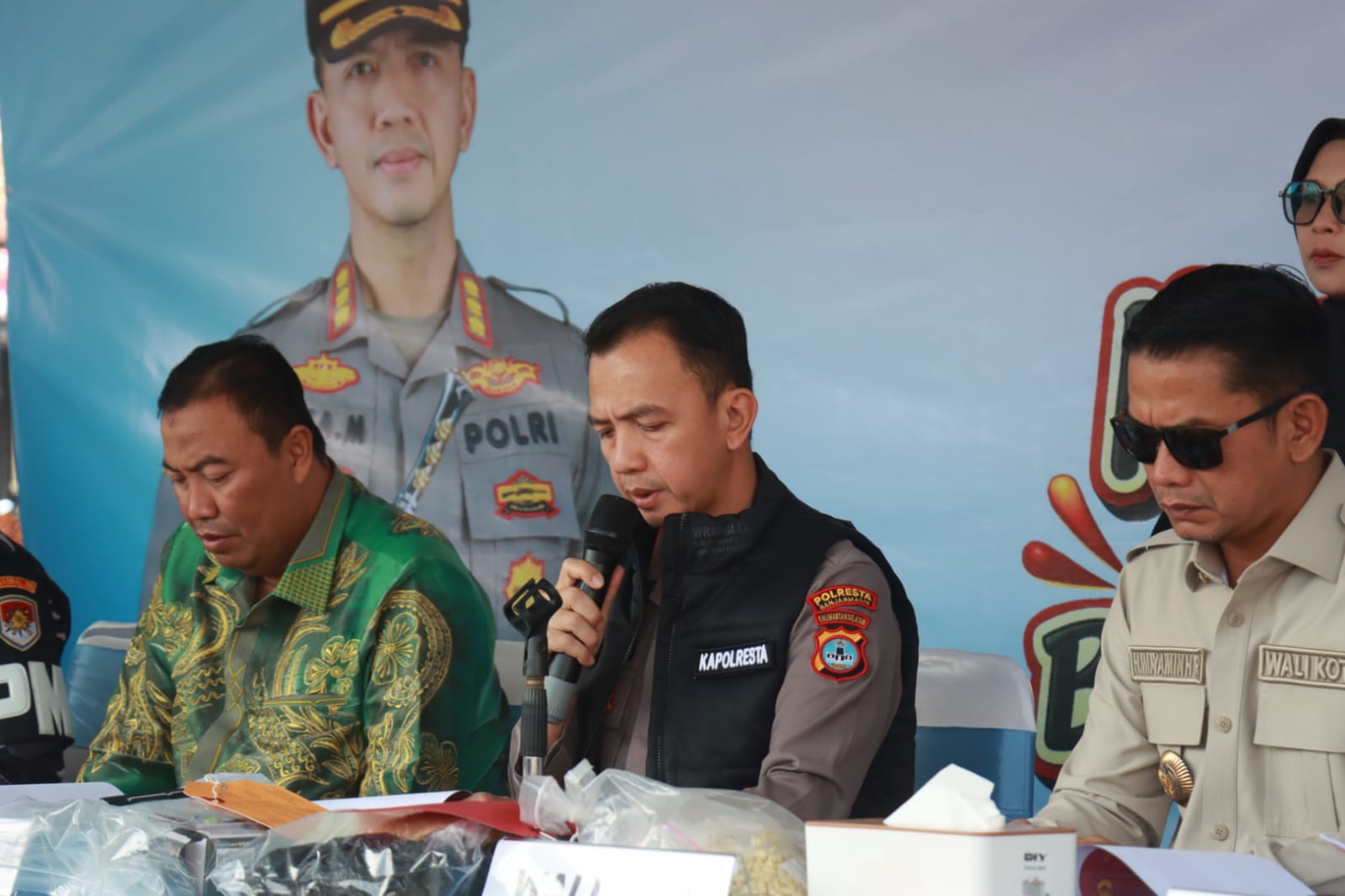 Kapolresta Banjarmasin Riza Muttaqin saat konferensi pers kasus pelecehan seksual