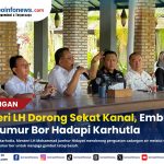 Menteri Lingkungan Hidup Mohammad Jumhur Hidayat membahas pengelolaan air untuk mencegah karhutla