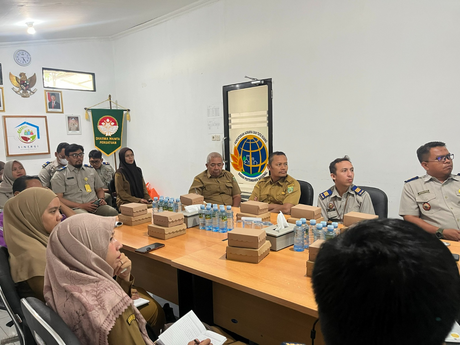 Rapat pembaruan Peta Zona Nilai Tanah Kantah Balangan bersama lintas instansi
