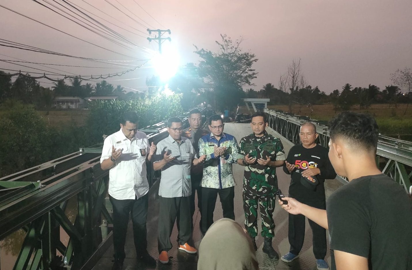 Jembatan Bailey di Mantuil Banjarmasin Selatan yang telah rampung dan mulai dilintasi warga