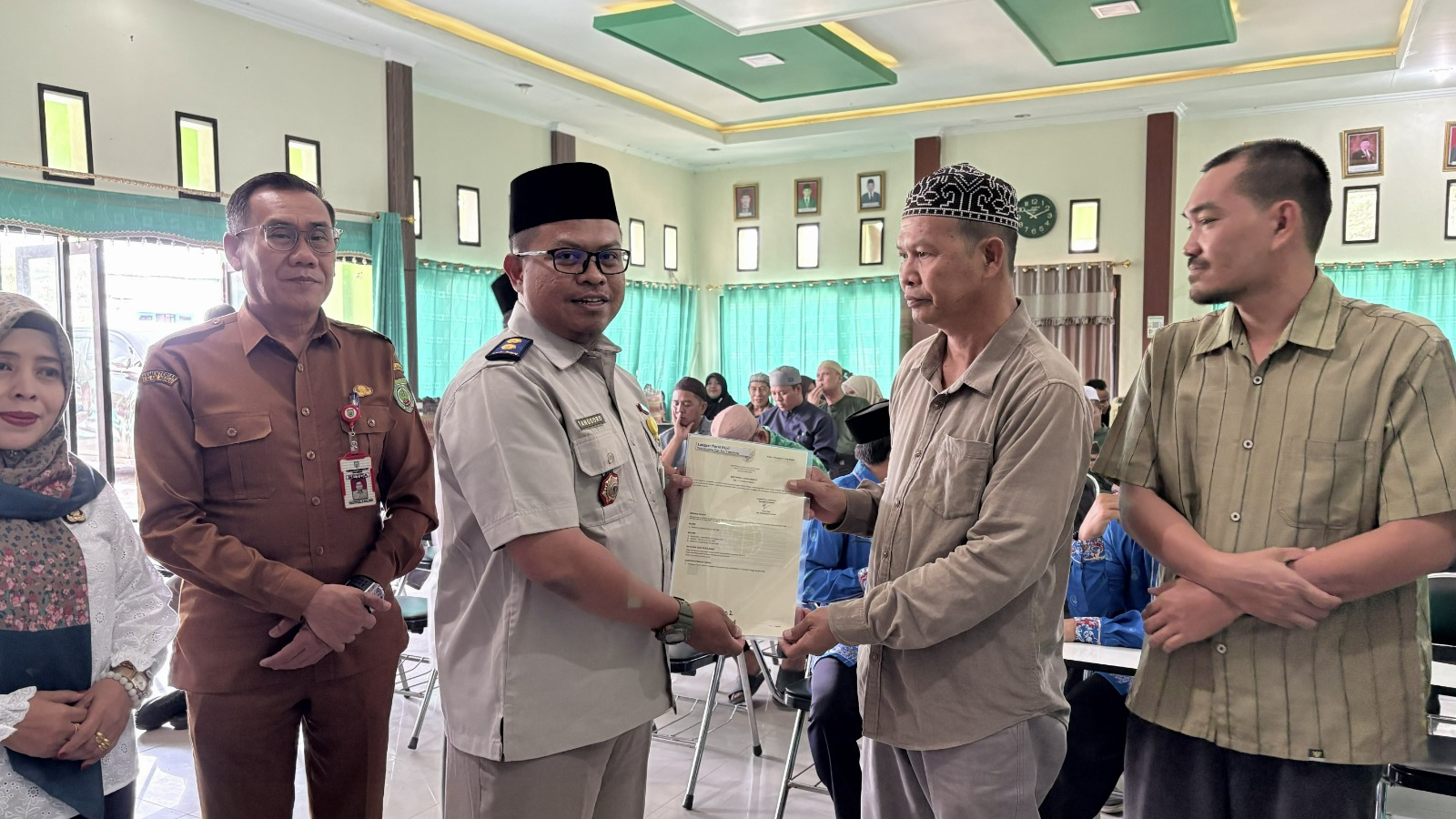 89 Sertipikat Tanah Wakaf Diserahkan di Balangan